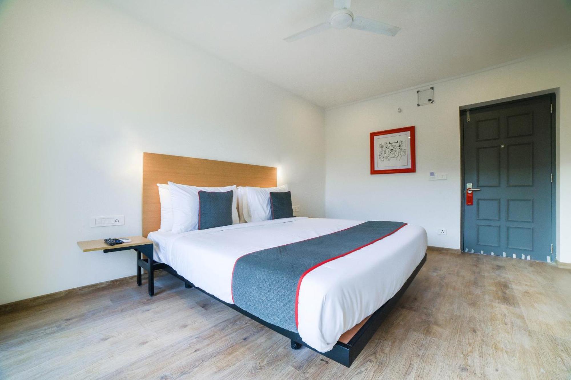 Townhouse 211 Laguna Ecr Near Juhu Beach Čennai Exteriér fotografie
