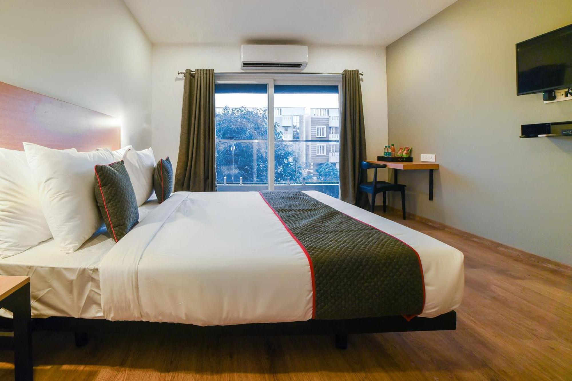 Townhouse 211 Laguna Ecr Near Juhu Beach Čennai Exteriér fotografie